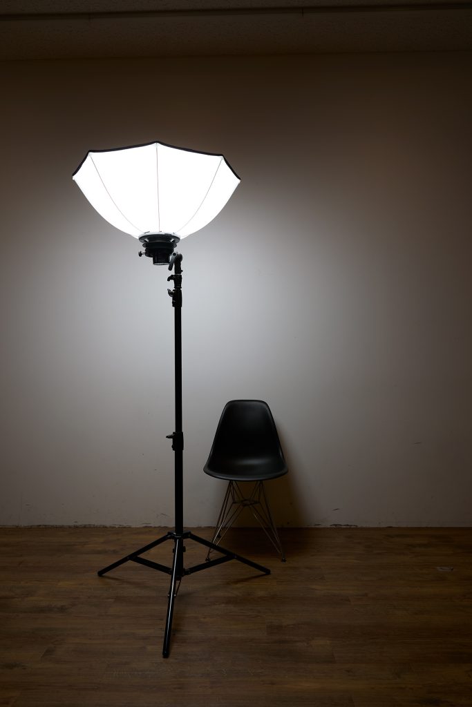 TARION FB-90, SMDV フリップバウンス, FLIP BOUNCE28, ソフトボックス, レビュー, 比較, GODOX AD300Pro, GODOX AD100Pro, ライトスタンド, TOKISTAR, TS-104-ST, TS-112-ST, ストロボ, ライティング機材, 撮影機材, ボーエンズマウント, 廉価版, コスパ, カーテン, 互換性