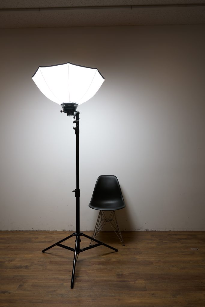 TARION FB-90, SMDV フリップバウンス, FLIP BOUNCE28, ソフトボックス, レビュー, 比較, GODOX AD300Pro, GODOX AD100Pro, ライトスタンド, TOKISTAR, TS-104-ST, TS-112-ST, ストロボ, ライティング機材, 撮影機材, ボーエンズマウント, 廉価版, コスパ, カーテン, 互換性