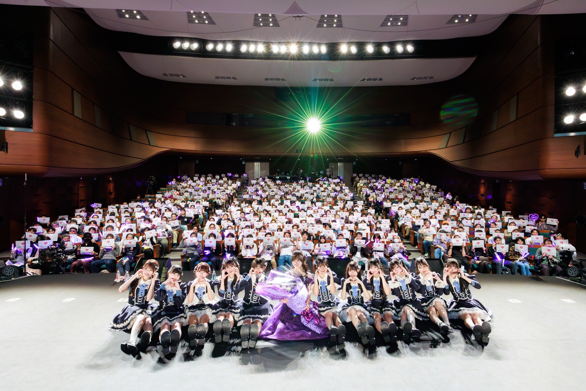 照らし続けたあかりの、最後の煌めき。可憐なアイボリー・柴咲あかり卒業公演レポート