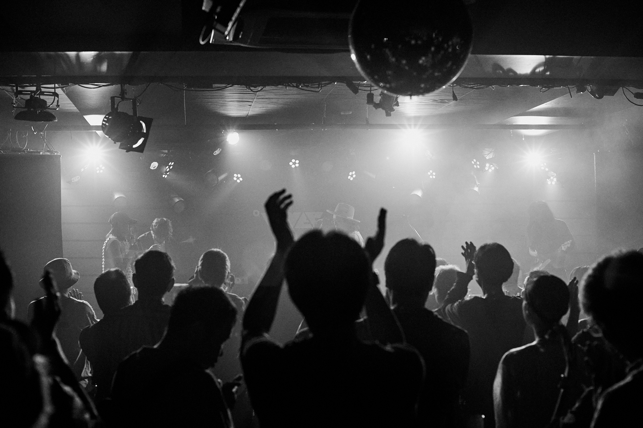 LOLOET, ロロエ, かざかみのほう2, ライブレポ, 新代田FEVER, LOLOET ONE MAN SHOW, 小春日和, 渋谷Spotify O-WEST, LOLOET TOUR, バンド, ライブ, ワンマンライブ, トランペット, 台風, 2026年11月17日